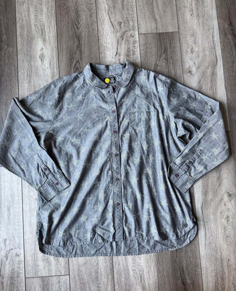 Life is Good Relaxed Fit Gray Star Print Long Sleeve Button Down Shirt